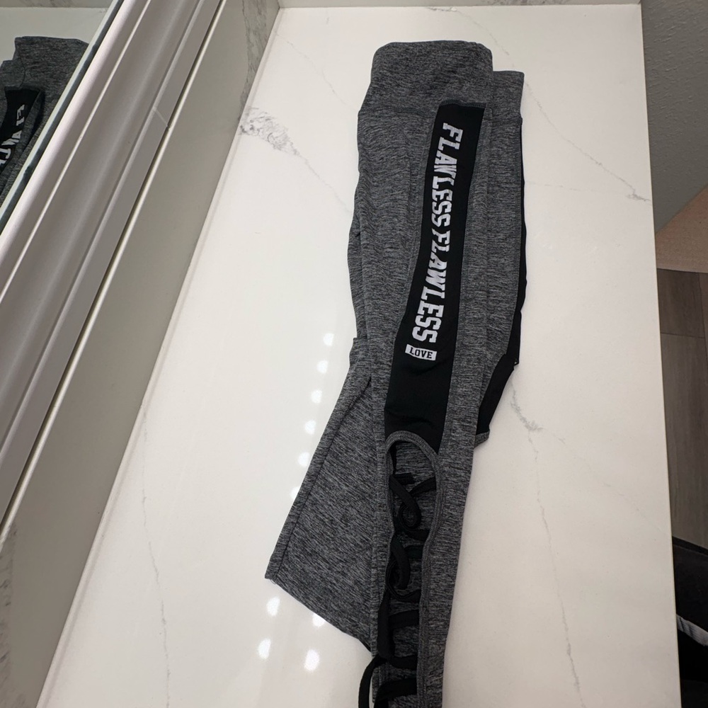 Flawless Gray Leggings